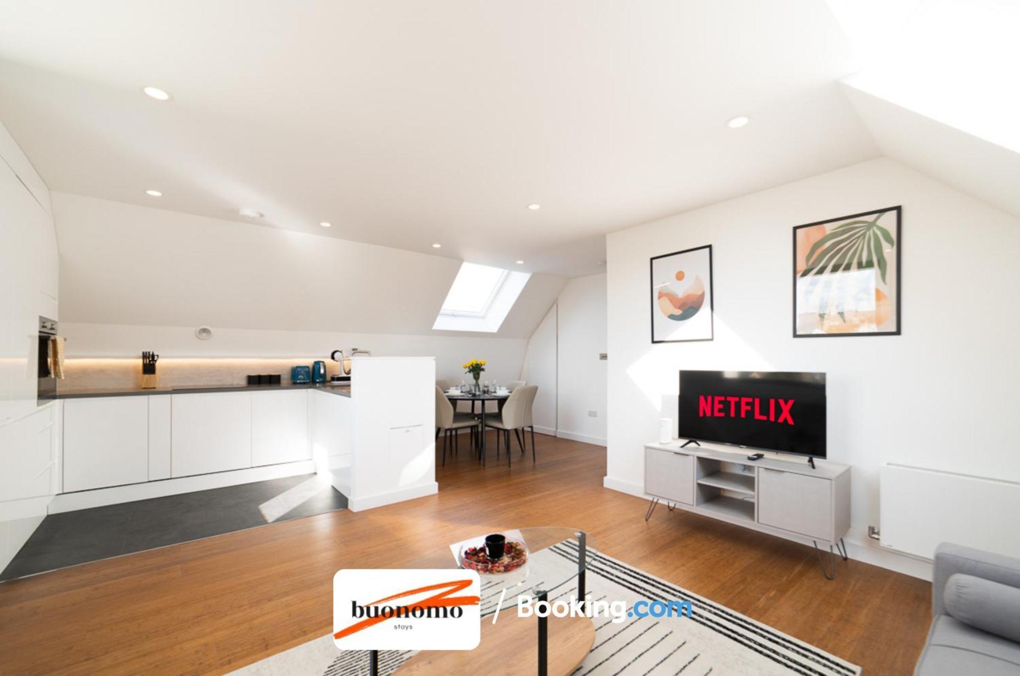 Two Bedroom Apartment At Buonomo Stays Short Lets & Serviced Accommodation Londres Extérieur photo