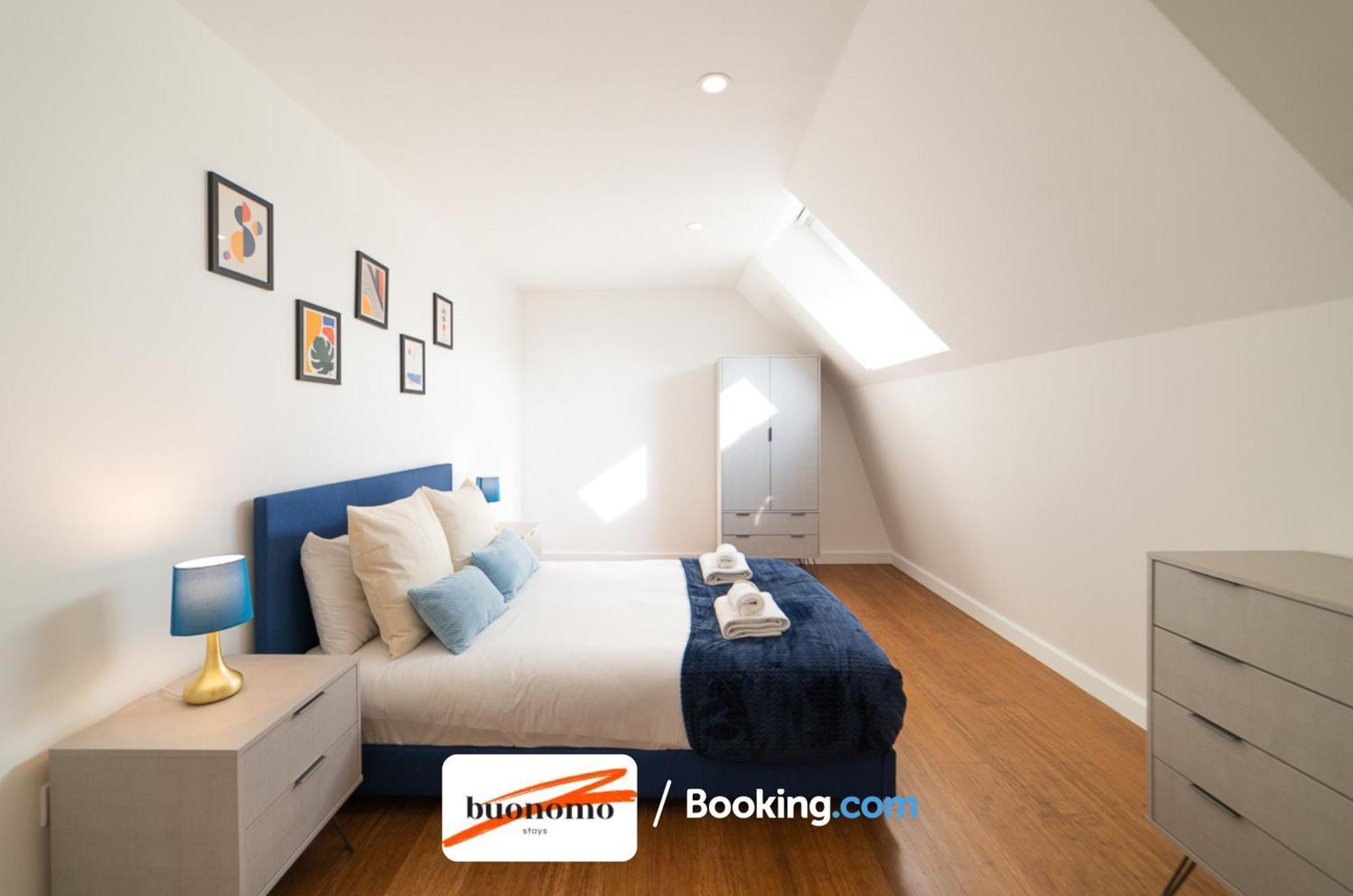 Two Bedroom Apartment At Buonomo Stays Short Lets & Serviced Accommodation Londres Extérieur photo